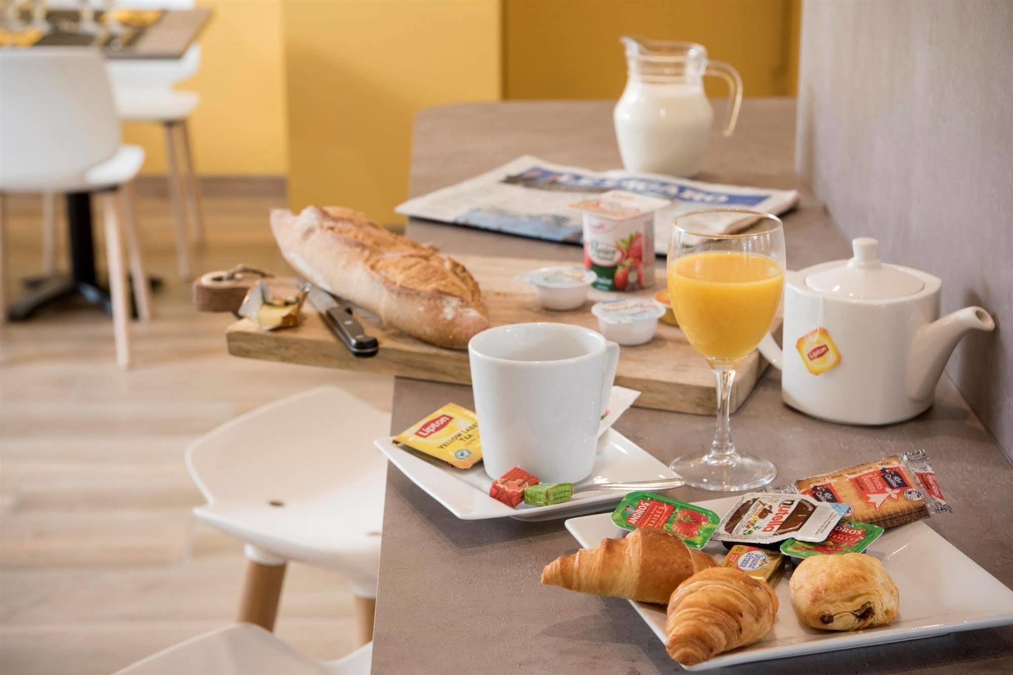 Hotel Kyriad Saint-etienne Centre 3*